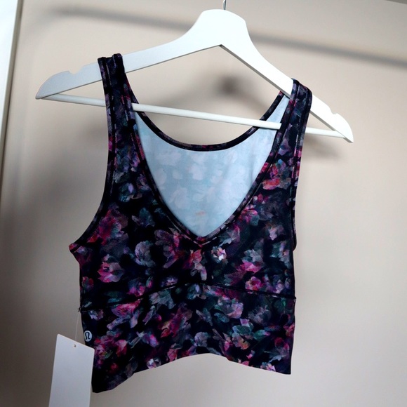 Lululemon Power Pivot Tank - Picture 2 of 3
